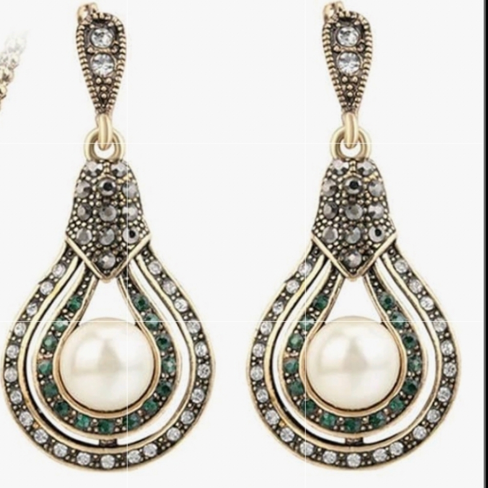 Antique Silver Pearl Earrings NWT
